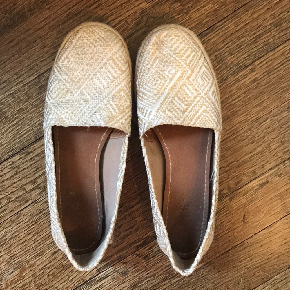 Kaanas Gold and White Espadrilles